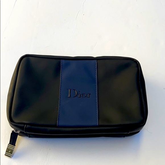 Christian Dior Makeup Case - Picture 16 of 16